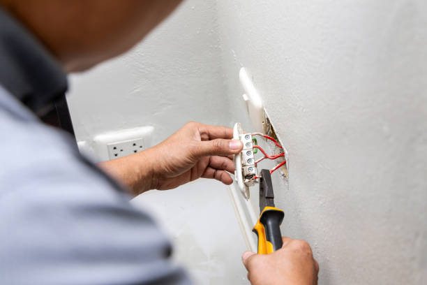 Best Electrical Outlet Repair  in Eaton Estates, OH